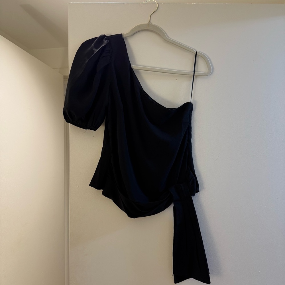 Lulus Black One-Shoulder Top